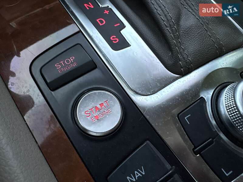 Внедорожник / Кроссовер Audi Q7 2011 в Одессе