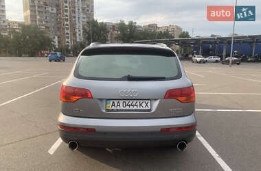 Внедорожник / Кроссовер Audi Q7 2007 в 