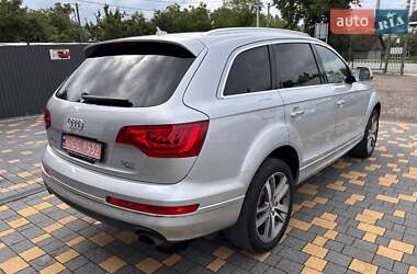 Внедорожник / Кроссовер Audi Q7 2015 в 