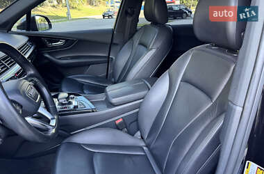 Позашляховик / Кросовер Audi Q7 2016 в 
