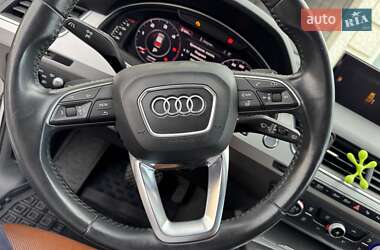 Внедорожник / Кроссовер Audi Q7 2016 в 