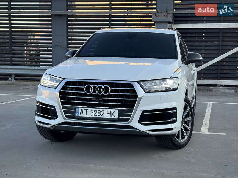 Внедорожник / Кроссовер Audi Q7 2016 в Киеве