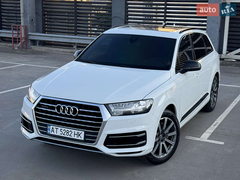 Внедорожник / Кроссовер Audi Q7 2016 в Киеве