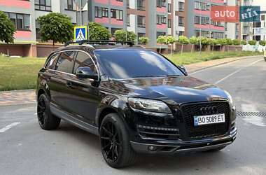 Внедорожник / Кроссовер Audi Q7 2012 в 