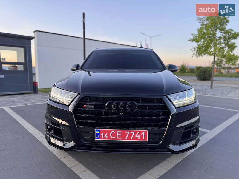 Позашляховик / Кросовер Audi Q7 2018 в Мукачевому