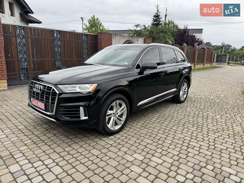 Позашляховик / Кросовер Audi Q7 2020 в Львові