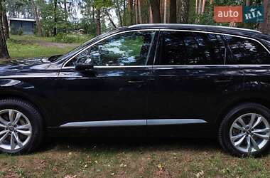 Внедорожник / Кроссовер Audi Q7 2019 в 