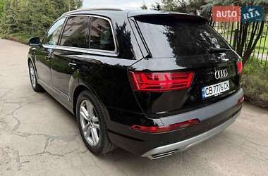 Позашляховик / Кросовер Audi Q7 2017 в 