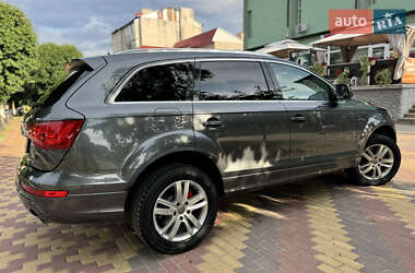 Внедорожник / Кроссовер Audi Q7 2011 в 