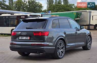 Внедорожник / Кроссовер Audi Q7 2019 в 