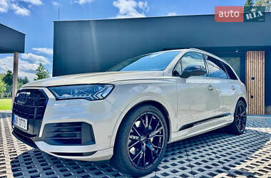 Audi Q7 2021