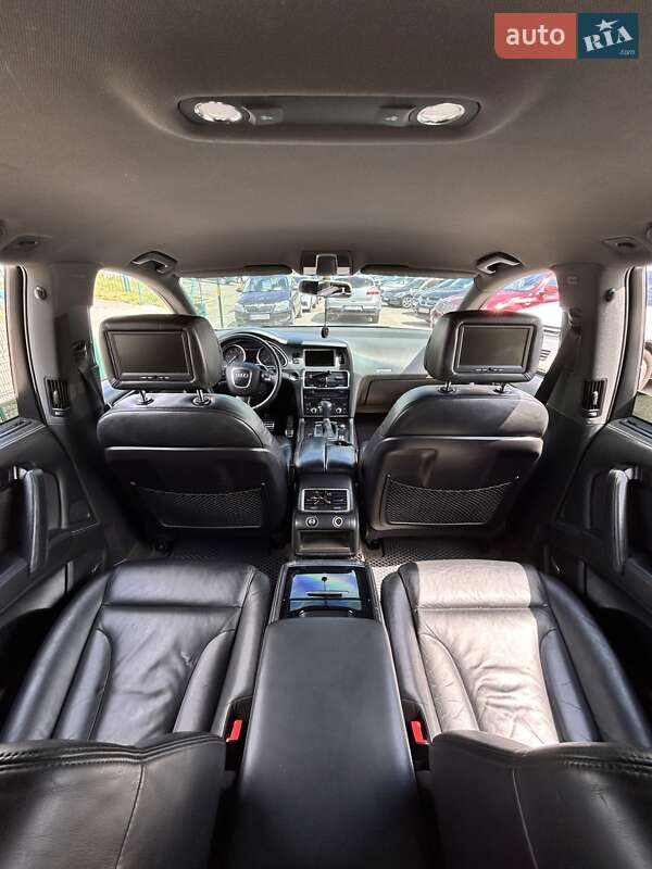 Внедорожник / Кроссовер Audi Q7 2006 в Сумах