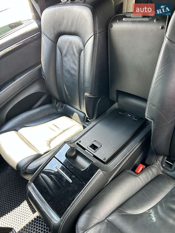 Внедорожник / Кроссовер Audi Q7 2006 в Сумах