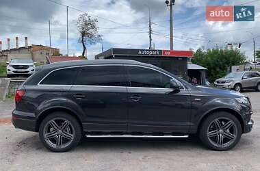 Внедорожник / Кроссовер Audi Q7 2013 в 