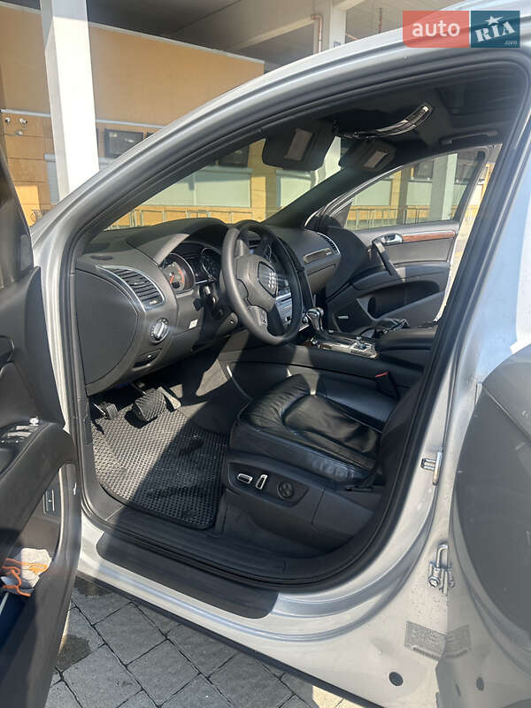 Внедорожник / Кроссовер Audi Q7 2010 в Львове