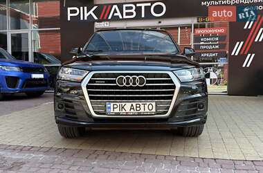 Позашляховик / Кросовер Audi Q7 2016 в 