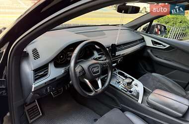 Позашляховик / Кросовер Audi Q7 2016 в 