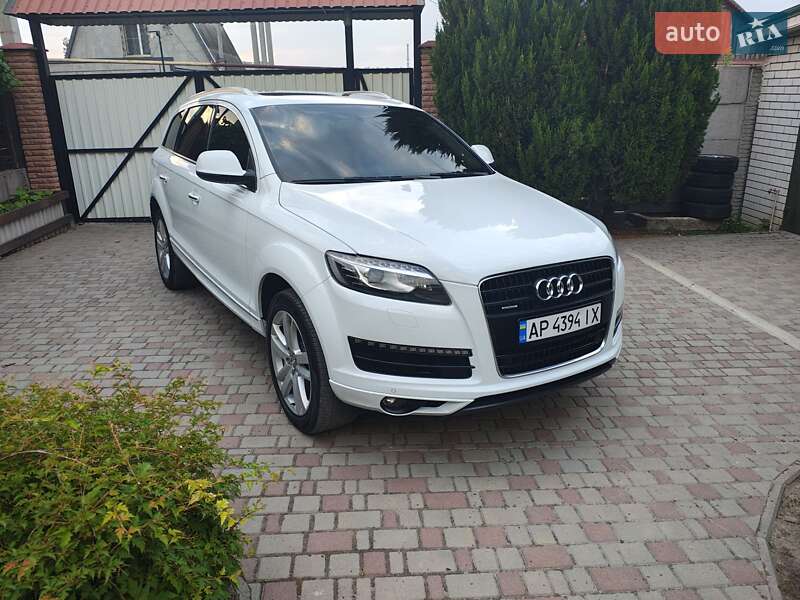 Внедорожник / Кроссовер Audi Q7 2014 в Запорожье