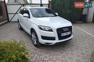 Внедорожник / Кроссовер Audi Q7 2014 в 