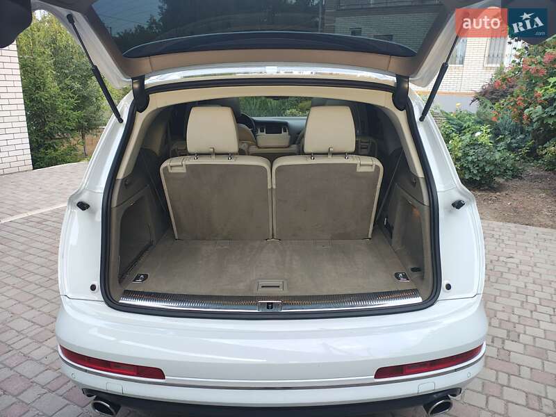 Внедорожник / Кроссовер Audi Q7 2014 в Запорожье