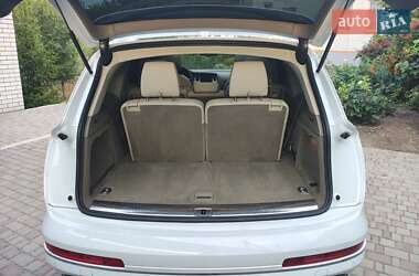 Внедорожник / Кроссовер Audi Q7 2014 в 