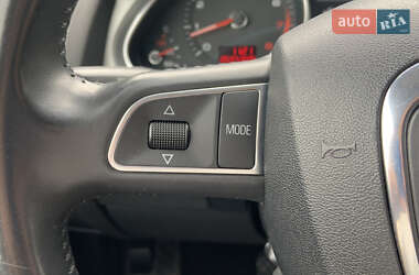 Позашляховик / Кросовер Audi Q7 2010 в 