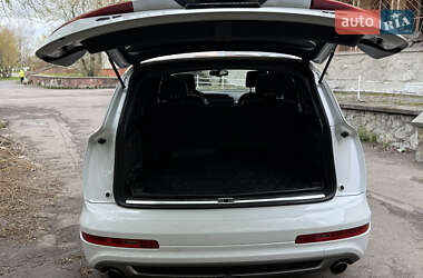 Внедорожник / Кроссовер Audi Q7 2011 в 