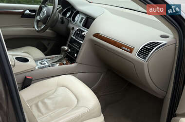 Внедорожник / Кроссовер Audi Q7 2013 в 