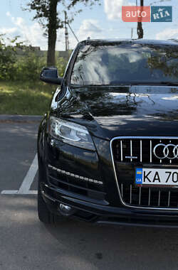 Позашляховик / Кросовер Audi Q7 2015 в 