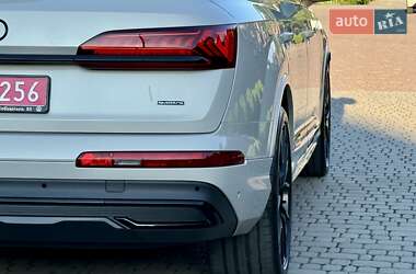 Внедорожник / Кроссовер Audi Q7 2020 в 