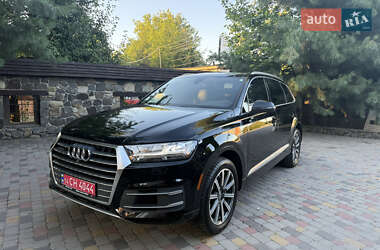 Внедорожник / Кроссовер Audi Q7 2016 в 