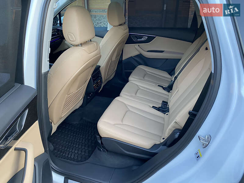 Позашляховик / Кросовер Audi Q7 2021 в Білій Церкві