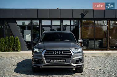 Внедорожник / Кроссовер Audi Q7 2017 в 