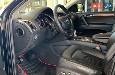 Внедорожник / Кроссовер Audi Q7 2014 в 