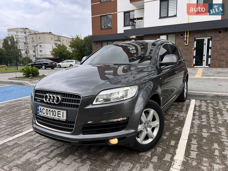Внедорожник / Кроссовер Audi Q7 2007 в 