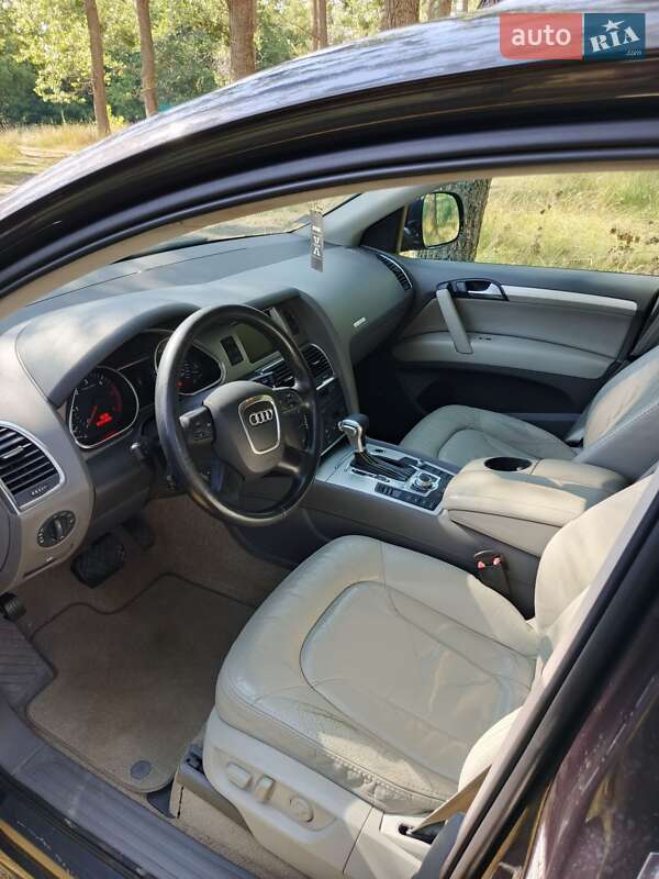 Внедорожник / Кроссовер Audi Q7 2006 в Гадяче фото 5 Внедорожник / Кроссовер Audi Q7 2006 в Гадяче