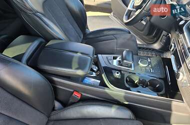 Позашляховик / Кросовер Audi Q7 2017 в 