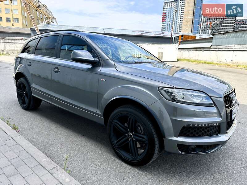 Внедорожник / Кроссовер Audi Q7 2015 в Киеве