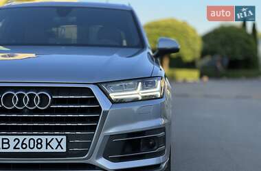Внедорожник / Кроссовер Audi Q7 2018 в 
