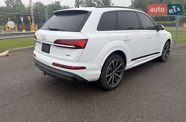 Внедорожник / Кроссовер Audi Q7 2020 в 
