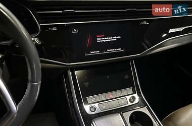 Внедорожник / Кроссовер Audi Q7 2020 в 