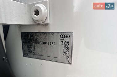 Внедорожник / Кроссовер Audi Q7 2017 в 