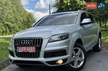 Позашляховик / Кросовер Audi Q7 2013 в 