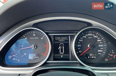 Внедорожник / Кроссовер Audi Q7 2015 в 