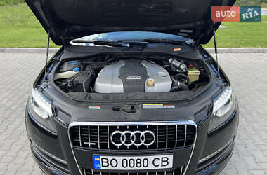 Внедорожник / Кроссовер Audi Q7 2015 в 