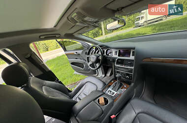 Позашляховик / Кросовер Audi Q7 2013 в 