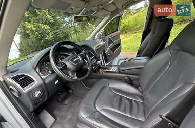 Позашляховик / Кросовер Audi Q7 2013 в 