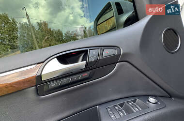 Позашляховик / Кросовер Audi Q7 2013 в 