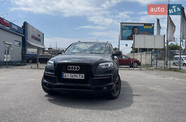 Внедорожник / Кроссовер Audi Q7 2014 в 