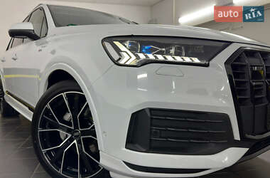 Внедорожник / Кроссовер Audi Q7 2020 в 